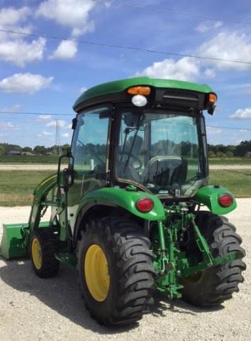 John Deere 3039R Tractor w/320R Loader