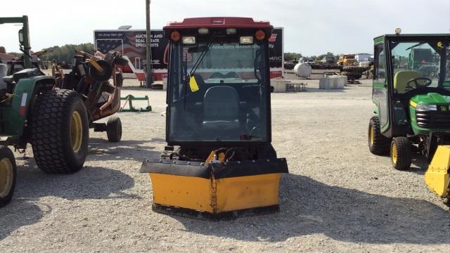 Toro Polar Trac 720 w/54" Hyd V Blade