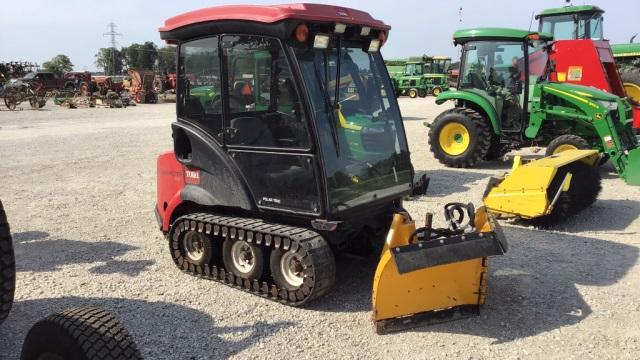 Toro Polar Trac 720 w/54" Hyd V Blade