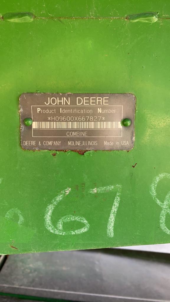 John Deere 9600 Combine