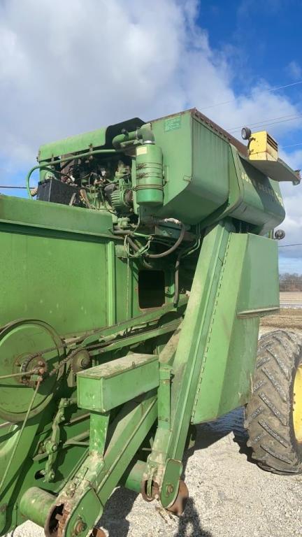 John Deere 45EB Combine