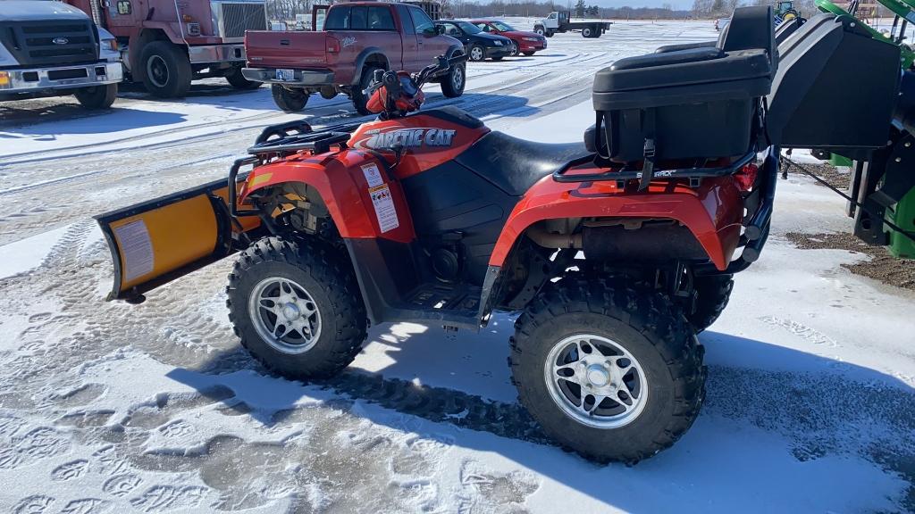 2006 Arctic Cat 700 EFI 4 Wheeler with Plow