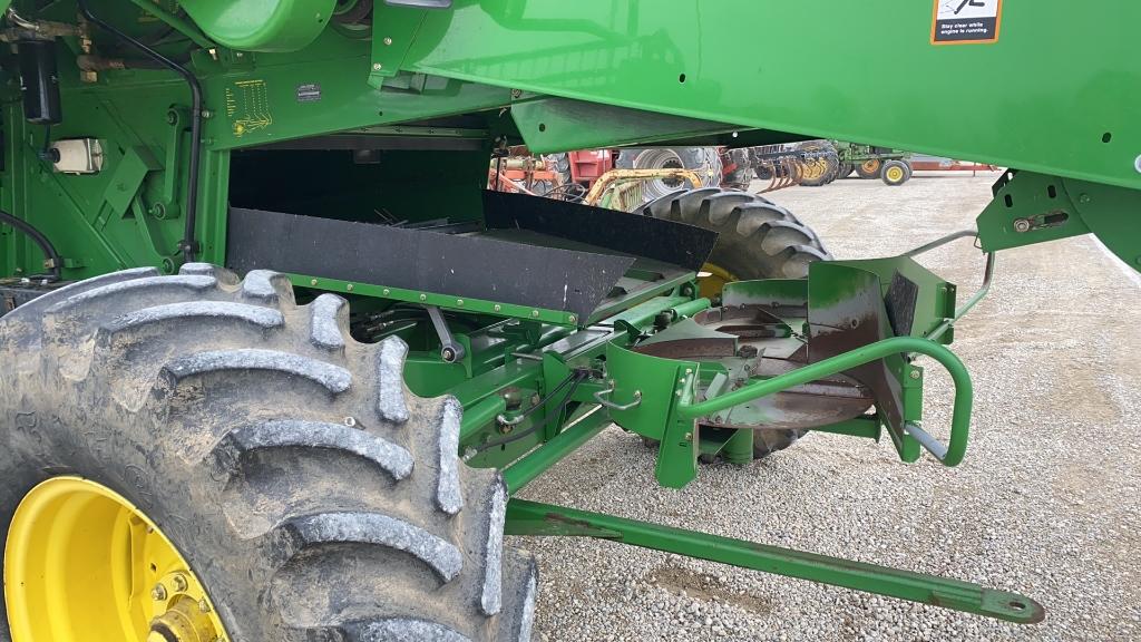 2002 John Deere 9550 Combine