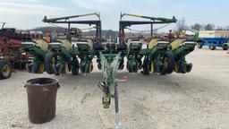 John Deere 7000 12 Row Planter