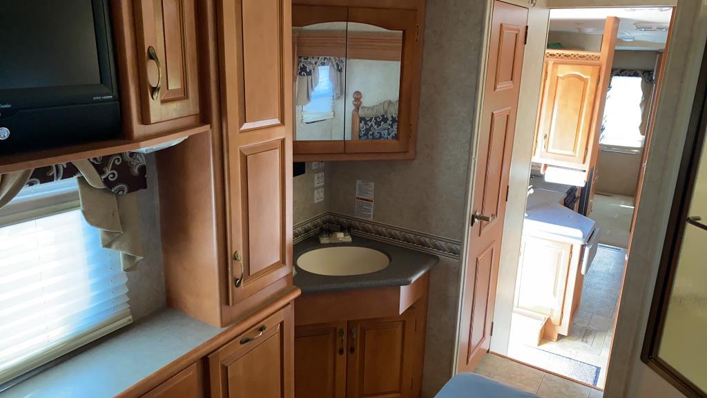 2008 Newmar Cypress 33RBHB 5th Wheel Camper