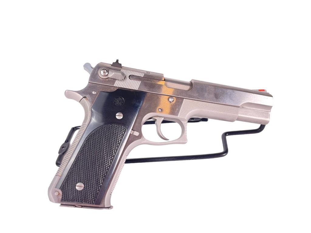 Smith & Wesson 45 Auto Semi-Auto Pistol