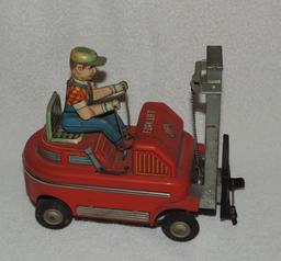 Tin Battery TM Japan Fork Lift Toy