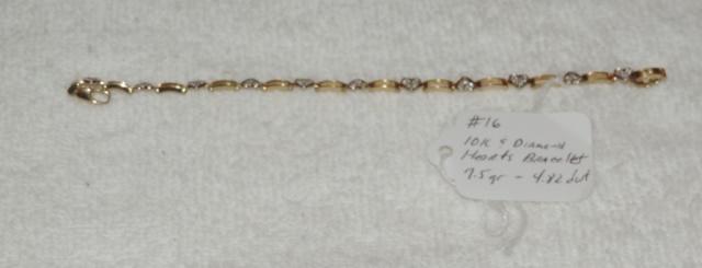 10 Kt. Gold and Diamond Chip Tennis Bracelet