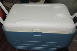 Igloo Cooler with Wheels and Double Handle