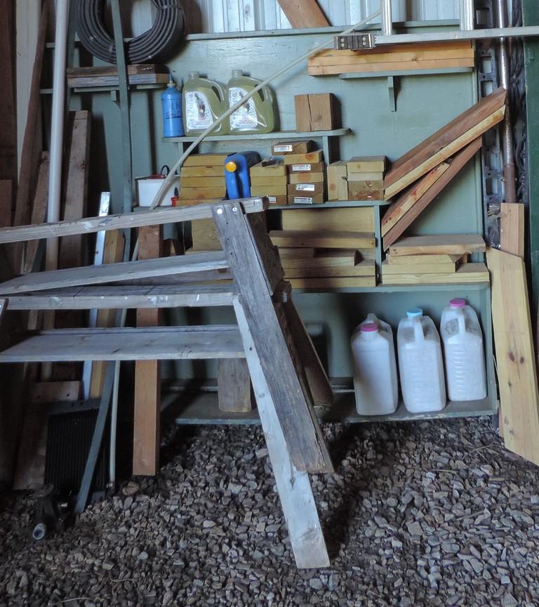 Garage Shelf Lot