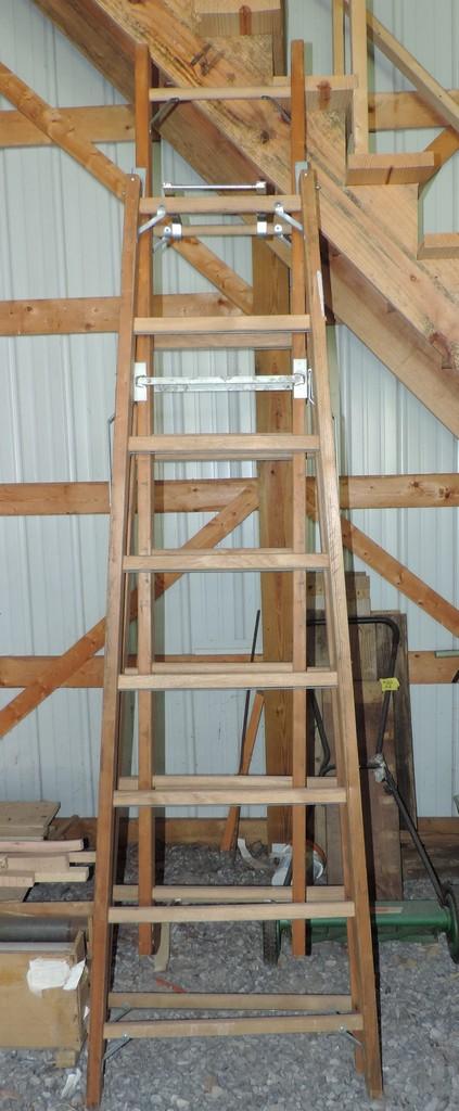 Louisville Wooden Center Extension Ladder