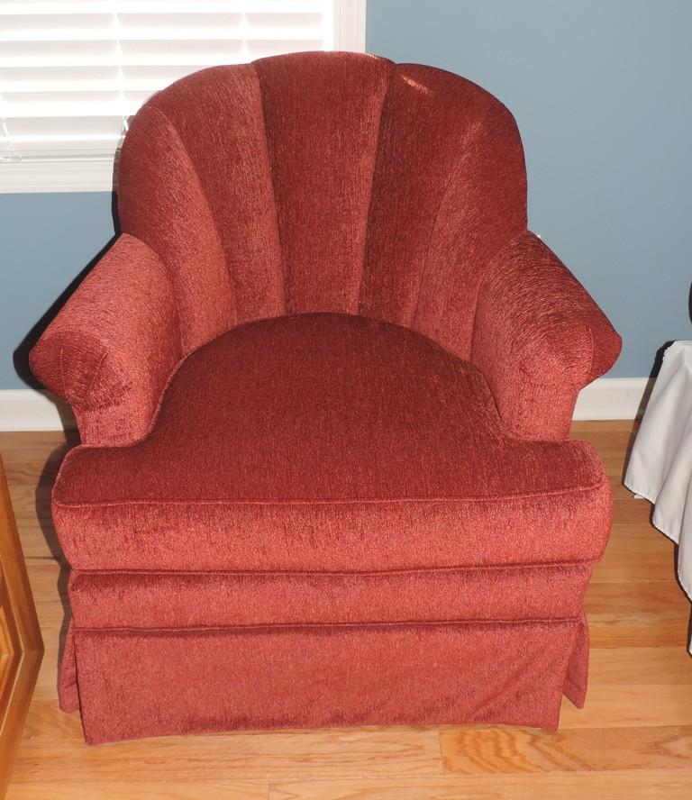 Like New Pembroke Chair Company Swivel Chair