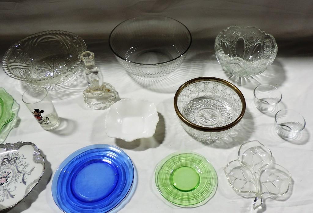 Box Lot Household Glassware