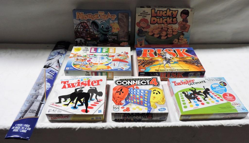 Lot Of 7 Board Games & Sky-Max Deluxe Kite