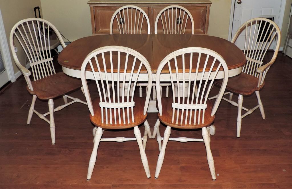 Lexington Kitchen Table and 6 Winsor Style Chairs