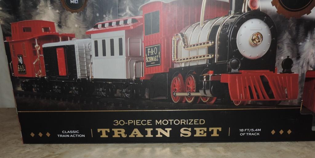 FAO  Swartz 30 Piece Motorized Train Set