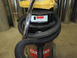 Dayton Wet-Dry Vacuum