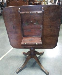 1820 Mahogany Flip Top Breakfast Table