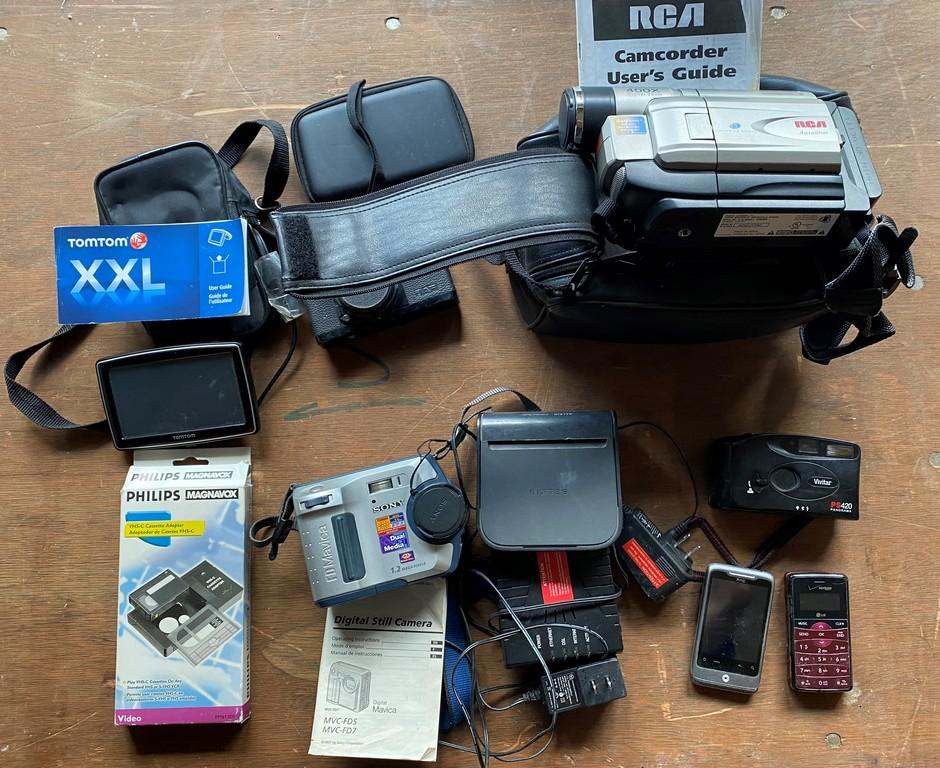 Box Lot Cameras, TomTom GPS & More