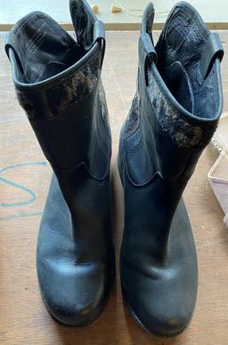 Lot Of  Size 10 Suede And Leather Boots