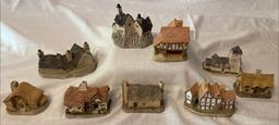 8 Pc Lot Of David Winter Houses