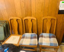 Antique Oak Pedestal Dinning Table With 6 T Back Chairs