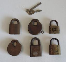 Neat Lot Of 15 Vintage Brass Pad Locks