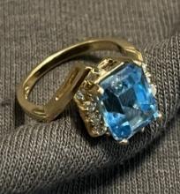 14 Kt.Gold Light Blue Topaz Ring