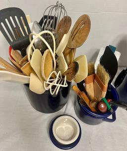 Large Lot Kitchen Utensils