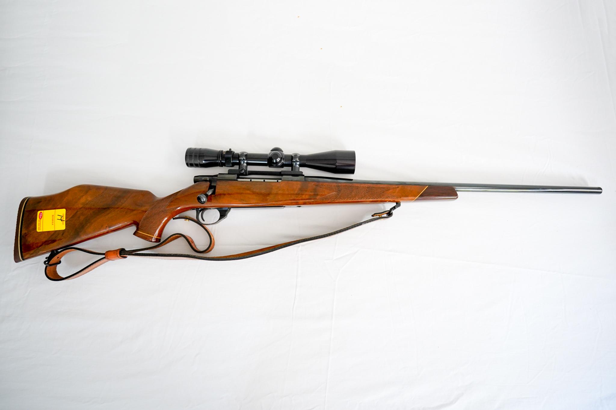 Weatherby Vanguard Rifle 7mm Rem Mag Bolt Action w/3x9 Scope