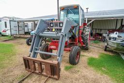 1086 IH Tractor and Allied Loader w/Hay Fork