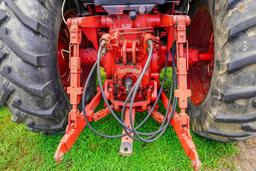 1086 IH Tractor and Allied Front End Loader w/Hay Fork