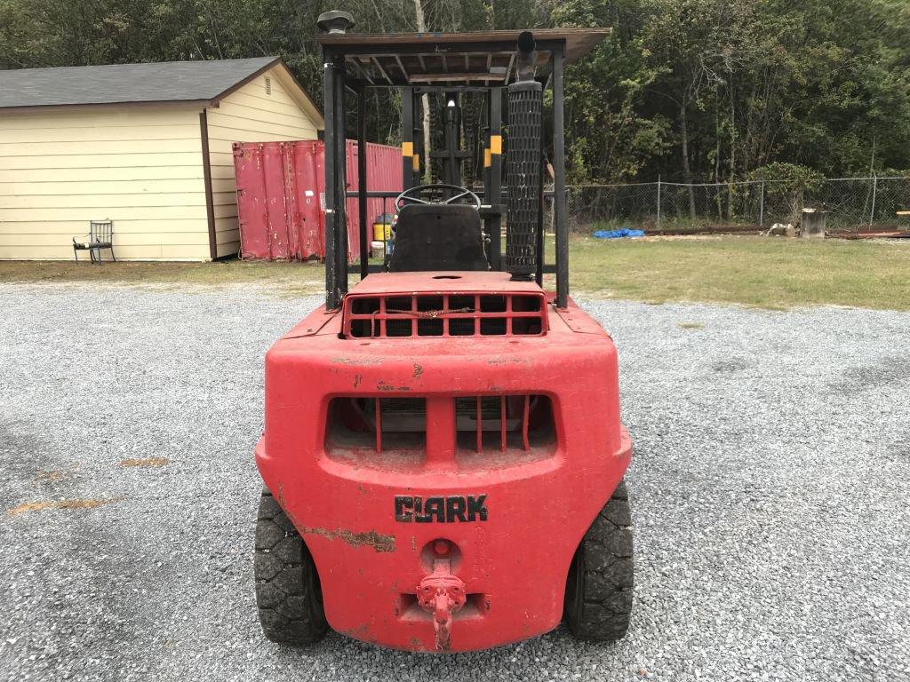 Clark 8000lb forklift