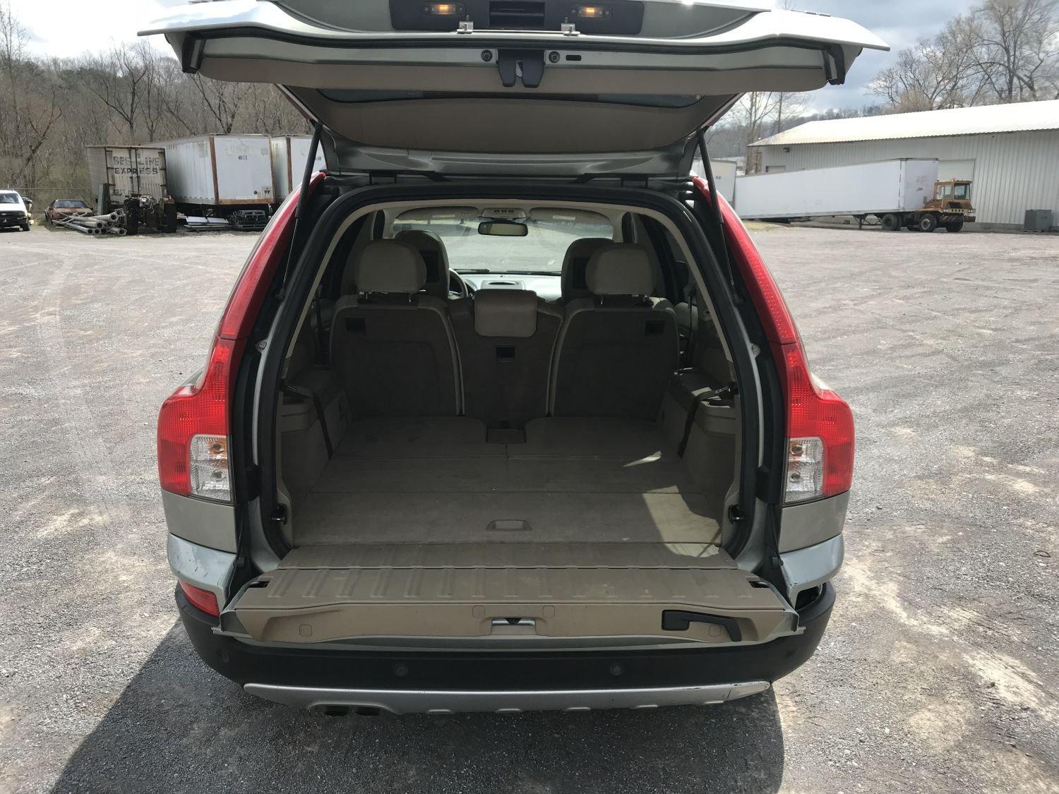 2008 Volvo XC90 4-door gray suv, 168263mi, all wheel drive, 3.2L 6 cylinder gas engine, automatic tr