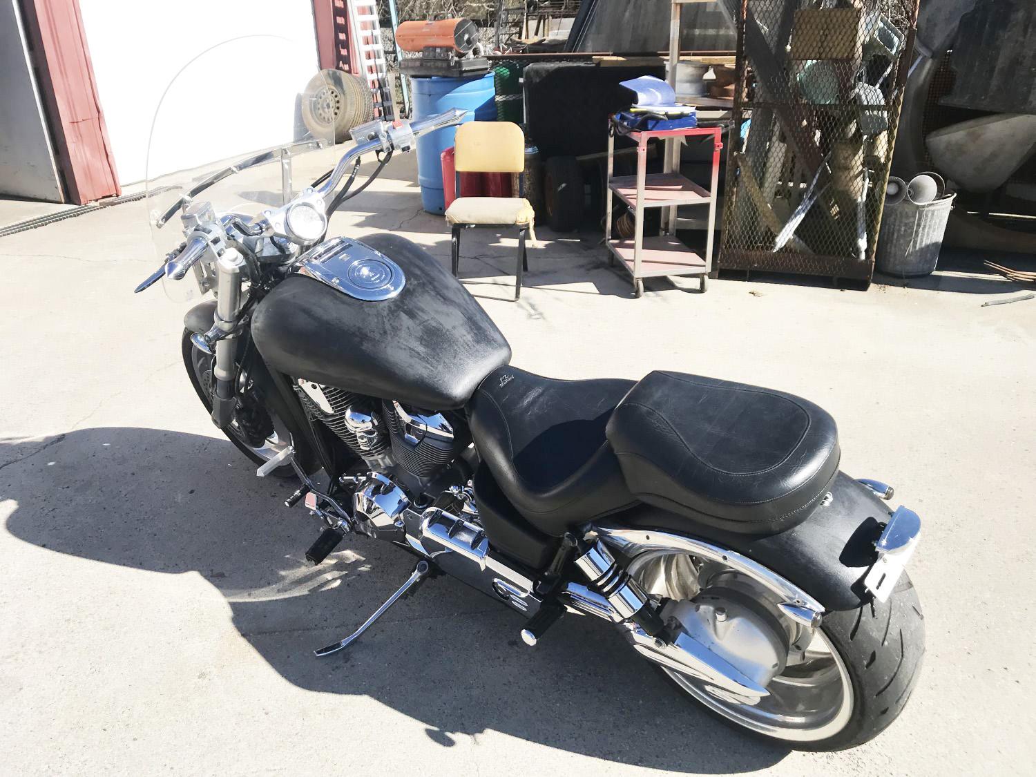 2002 Honda VTX1800C black motorcycle, 19281mi, V-twin 1795cc gas engine, 5 speed transmission, alumi