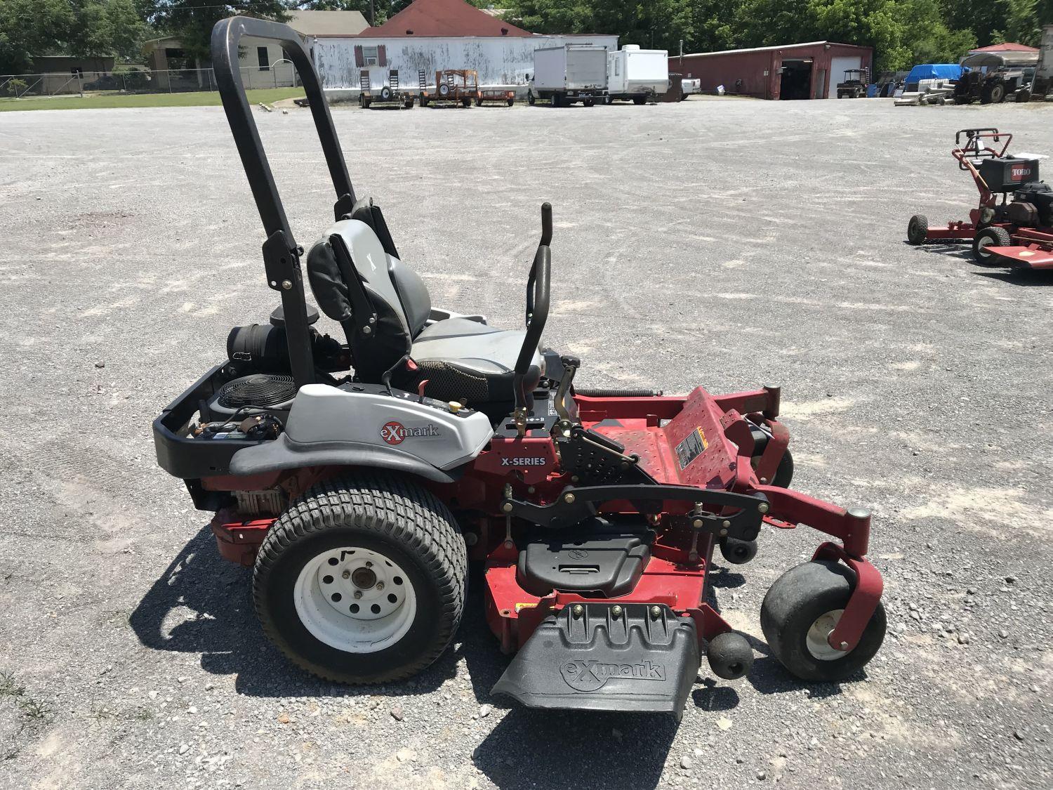 Exmark LZX801KA606 zero turn 60'' ride-on mower, Kawasaki V-twin engine, electric start, roll bar, e