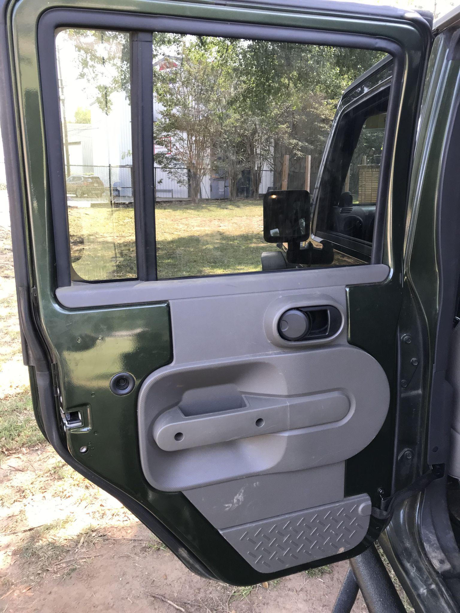 2007 Jeep Wrangler Unlimited Sahara 4-door green suv 4x4, 29317mi, 6.1 liter Hemi V8 gas engine (fac