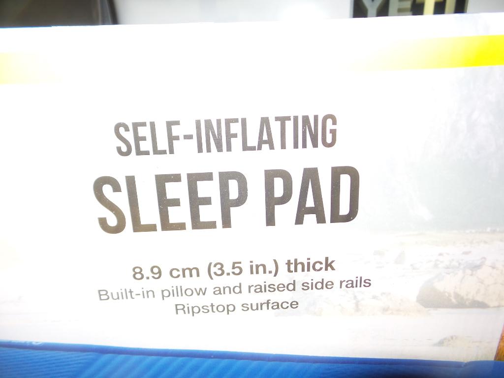 SELF INFLATING SLEEPING PAD