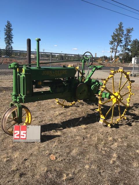 JOHN DEERE B, 49298, ON STEEL, SINGLE FRONT, CAME OUT OF FACTORY AS A BW, RARE STEEL REARS