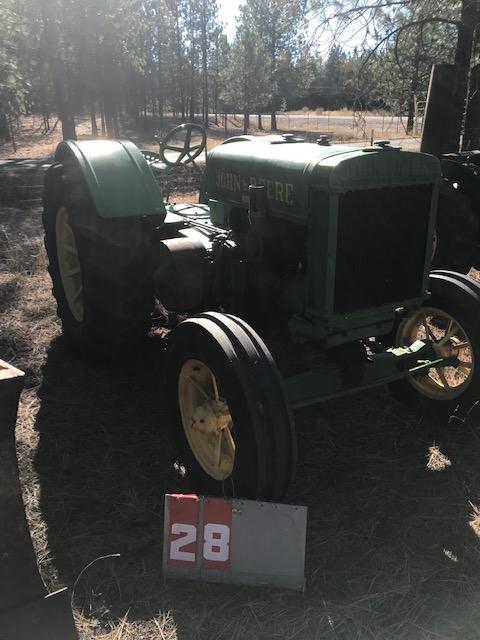 JOHN DEERE D, 69998, 1929, FLAT FRONT SPOKES, CUT OFFS ON BACK, NEW RUBBER ON FRONT, OLDER REST, RUN