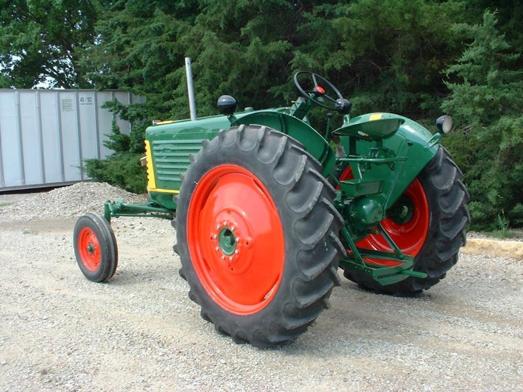 1952 Oliver 77 RC