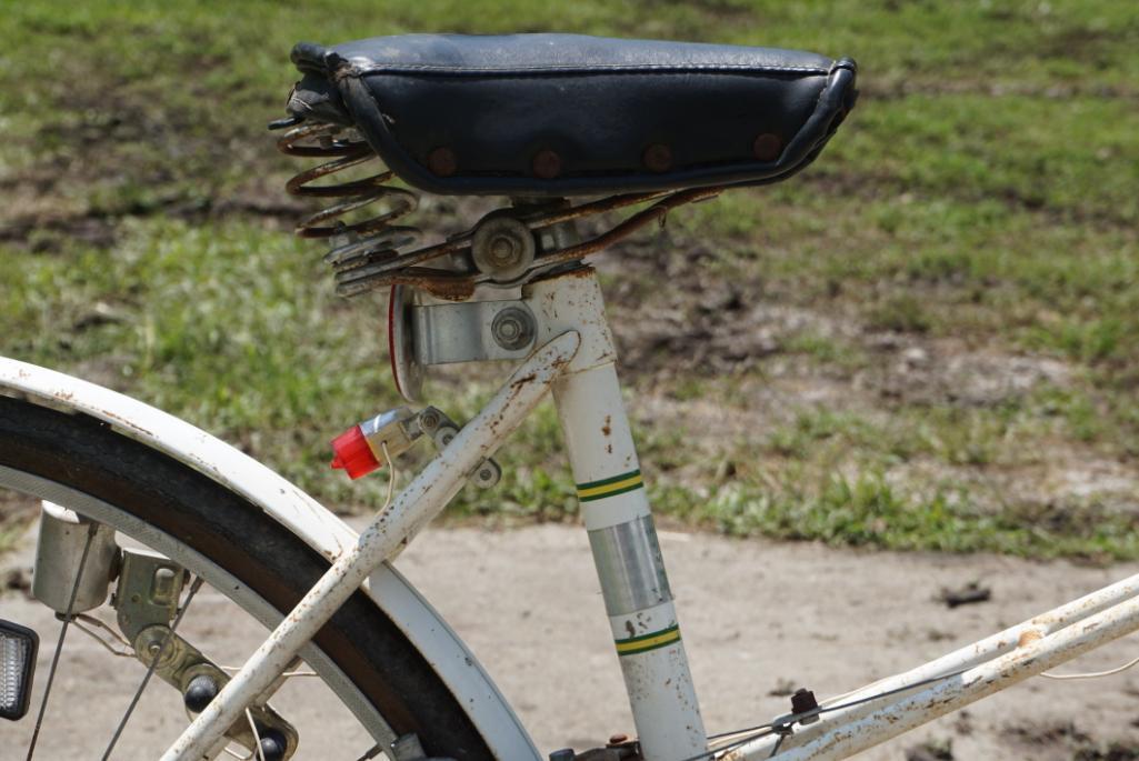 RARE Ladies John Deere Bicycle