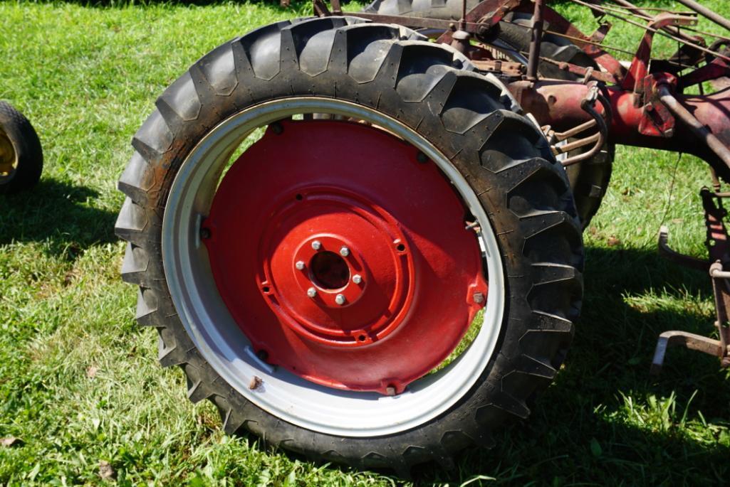 Farmall AV