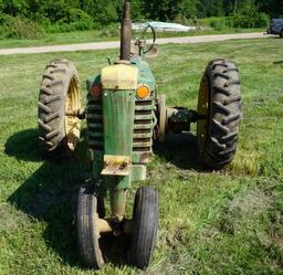 John Deere B