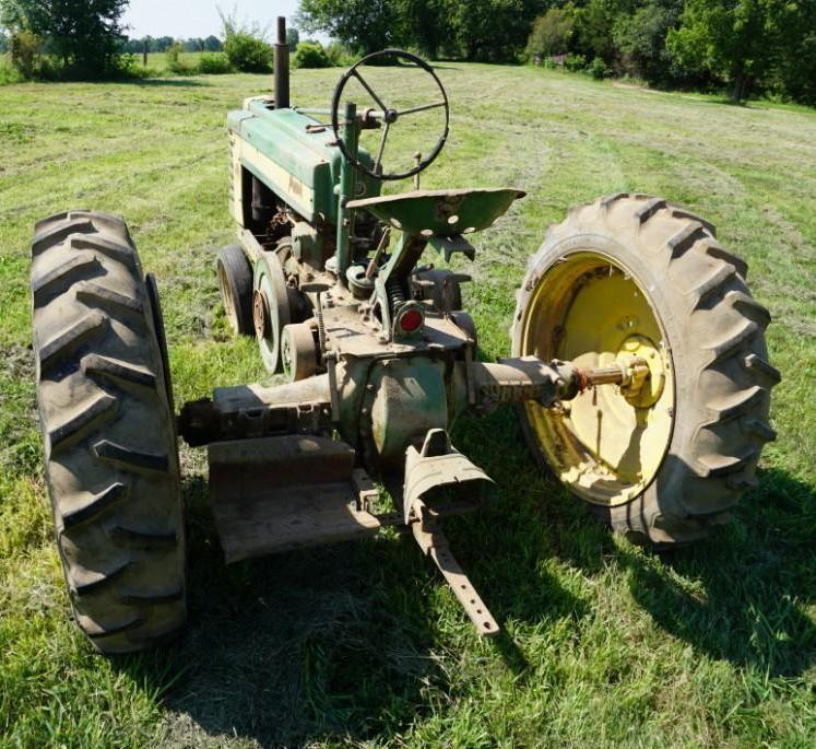 John Deere B