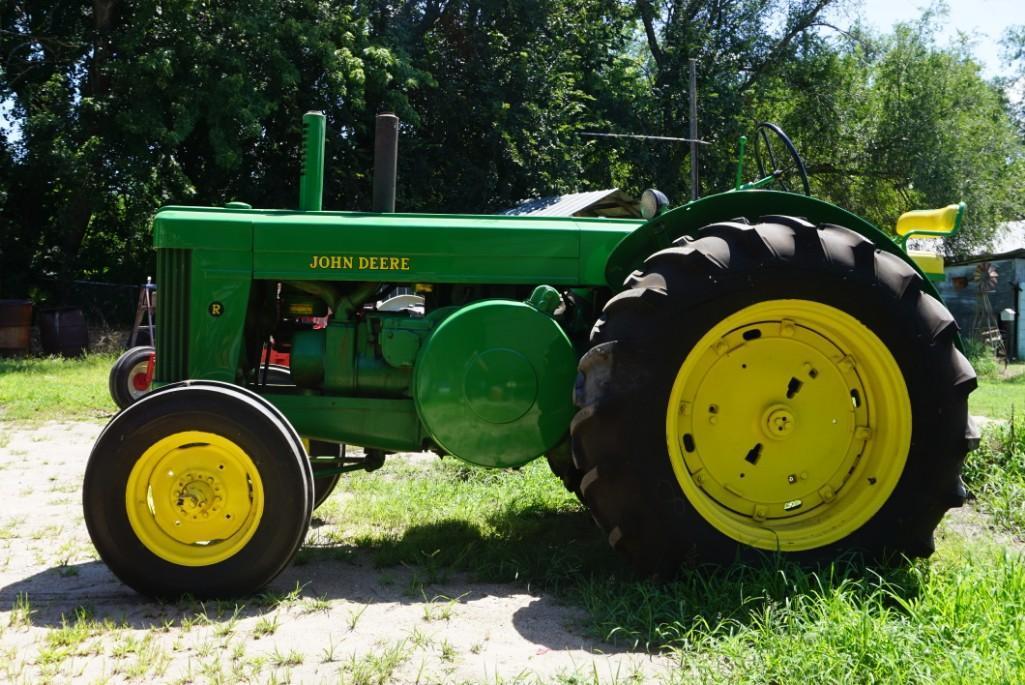 John Deere R