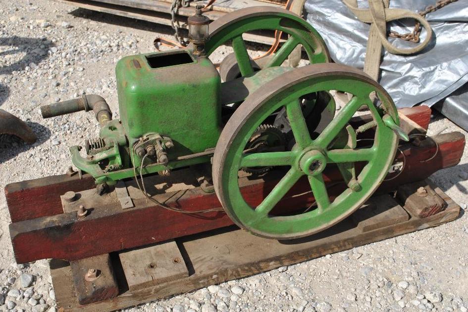 Root & Vandervoort Stationary Engine