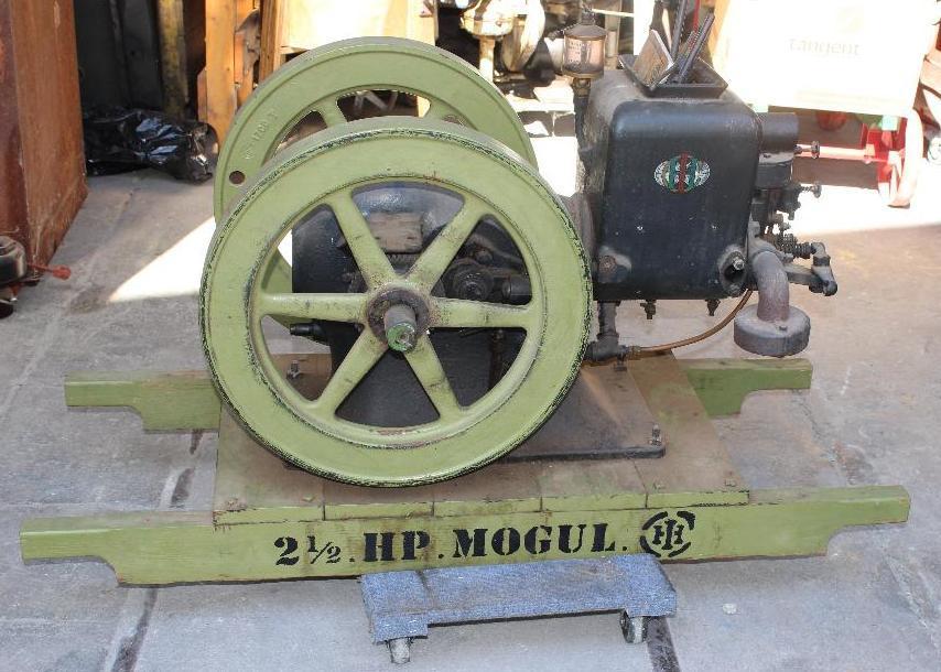 Mogul Stationary Engine