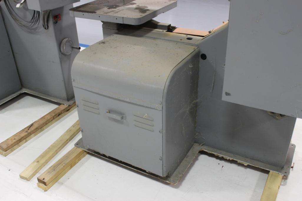 DoAll 3613-20 Vertical Band Saw