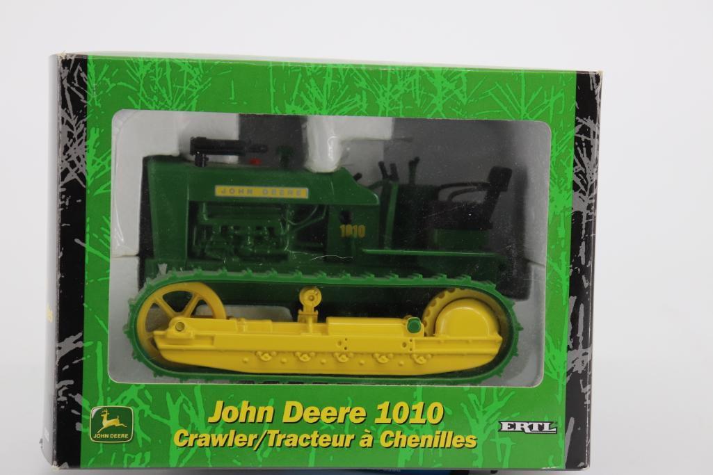 1/16 Ertl John Deere 1010 Crawler